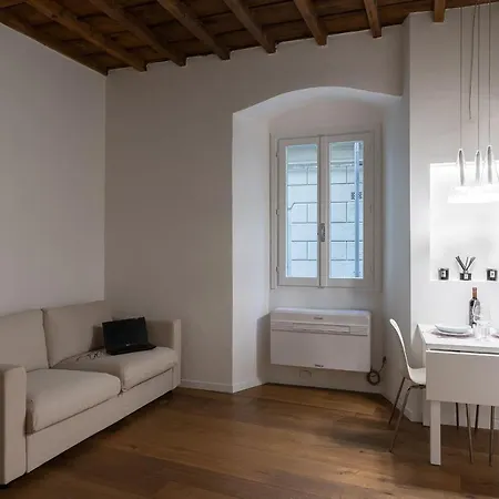 Alighieri's Suite-hosted By Sweetstay Apartment Florence