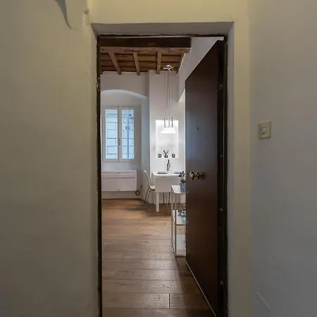 Apartment Alighieri's Suite-hosted By Sweetstay