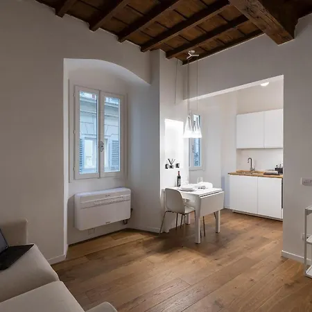 Alighieri's Suite-hosted By Sweetstay Apartment *